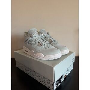 Jordan Air Jordan 4 Retro Seafoam/Sail/Metallic Silver Sneaker M 9 W 10.5 New